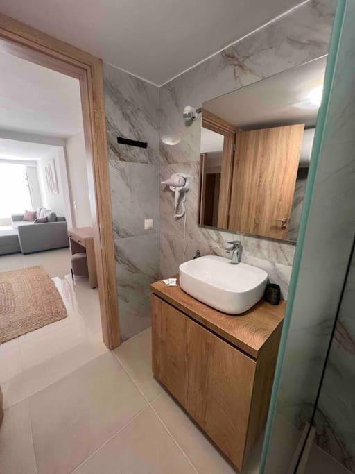 Minimal Cozy Apartment Mytilene Luaran gambar